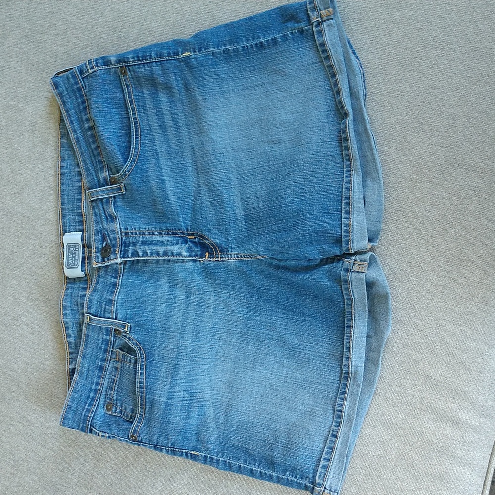 Signature by Levi Strauss jean shorts